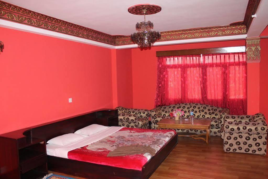 Hotel Mustang Holiday Inn Katmandu Zewnętrze zdjęcie